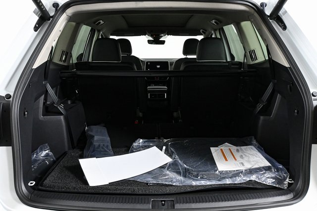 new 2025 Volkswagen Atlas car, priced at $58,399