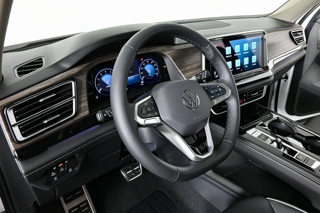 new 2025 Volkswagen Atlas car, priced at $58,399