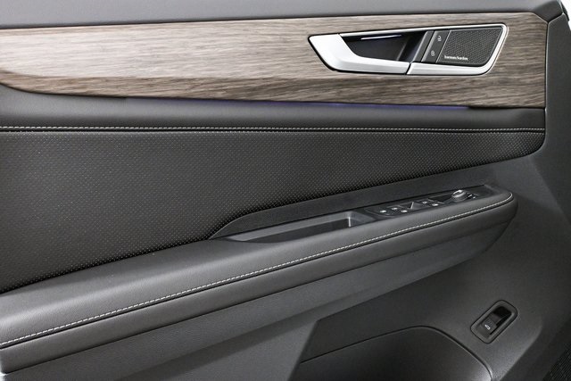 new 2025 Volkswagen Atlas car, priced at $58,399