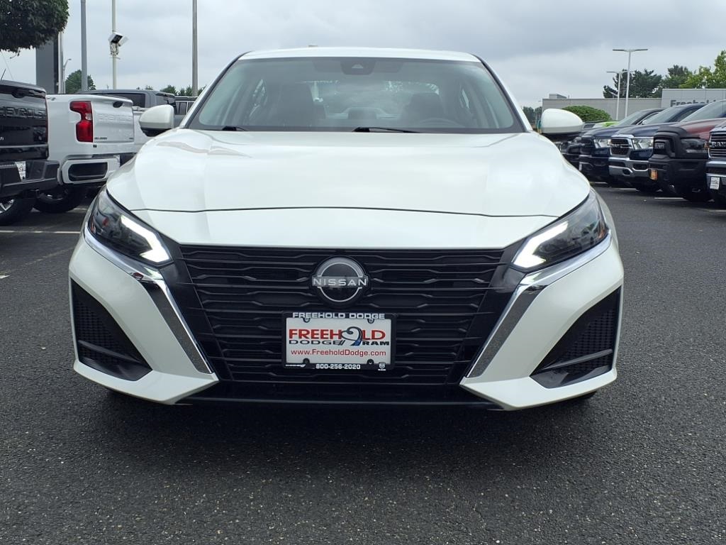 used 2023 Nissan Altima car, priced at $22,901