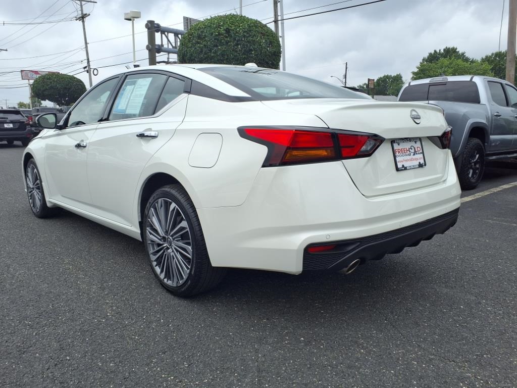 used 2023 Nissan Altima car, priced at $22,901