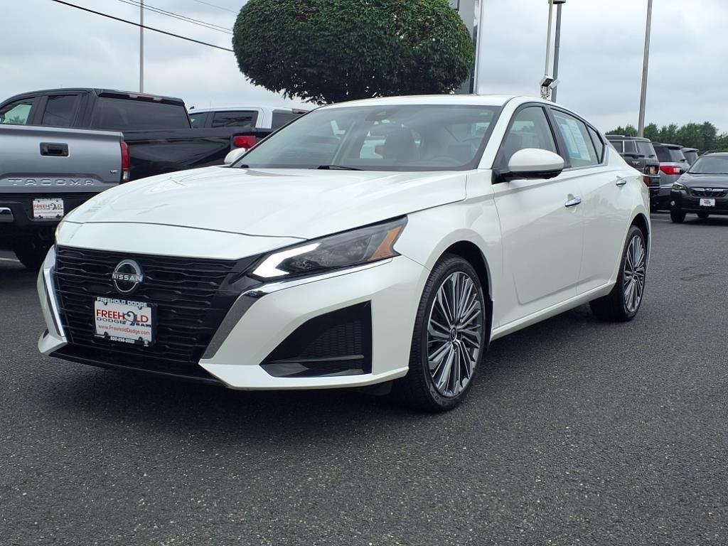used 2023 Nissan Altima car, priced at $22,901