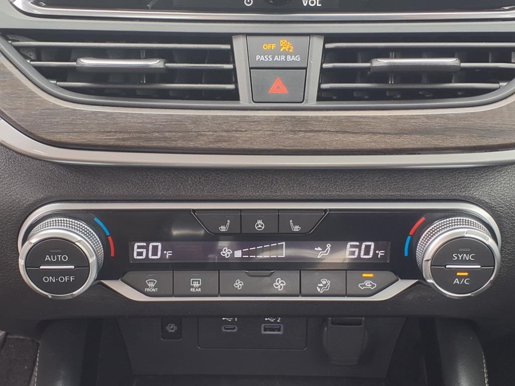 used 2023 Nissan Altima car, priced at $22,901
