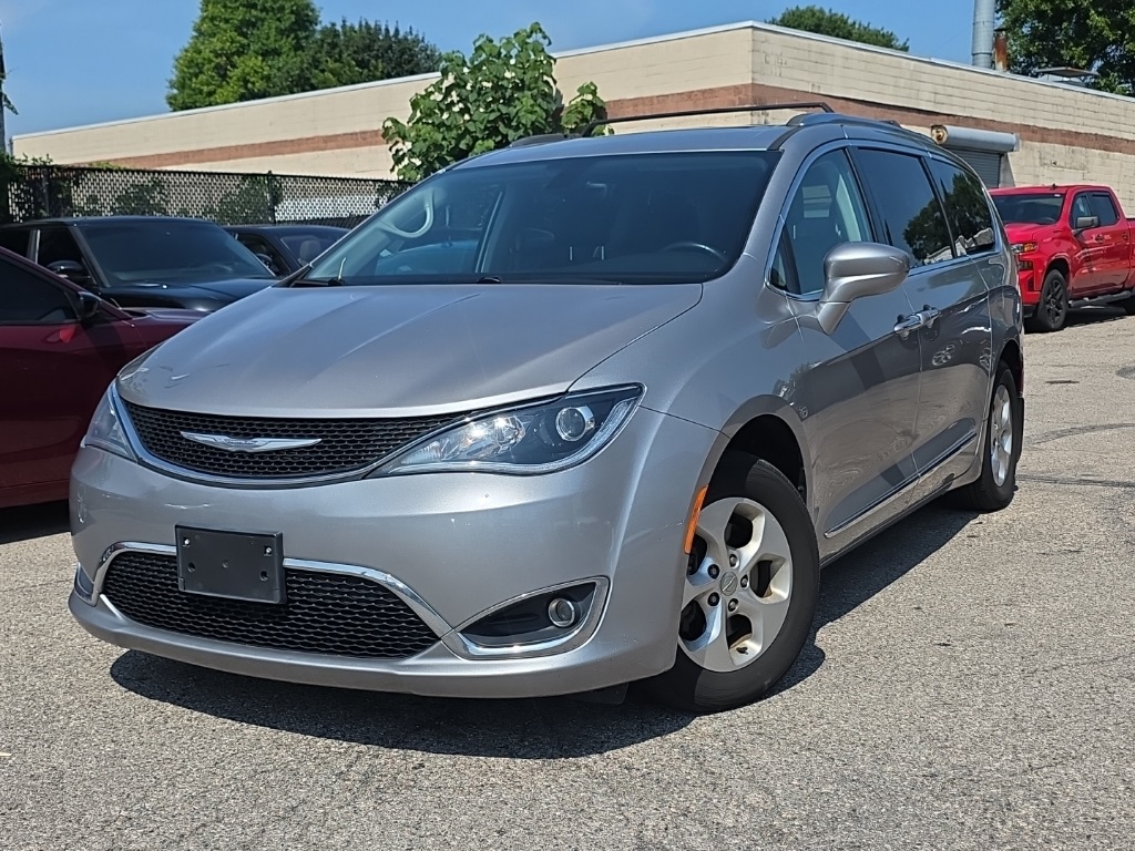 used 2017 Chrysler Pacifica car, priced at $13,895