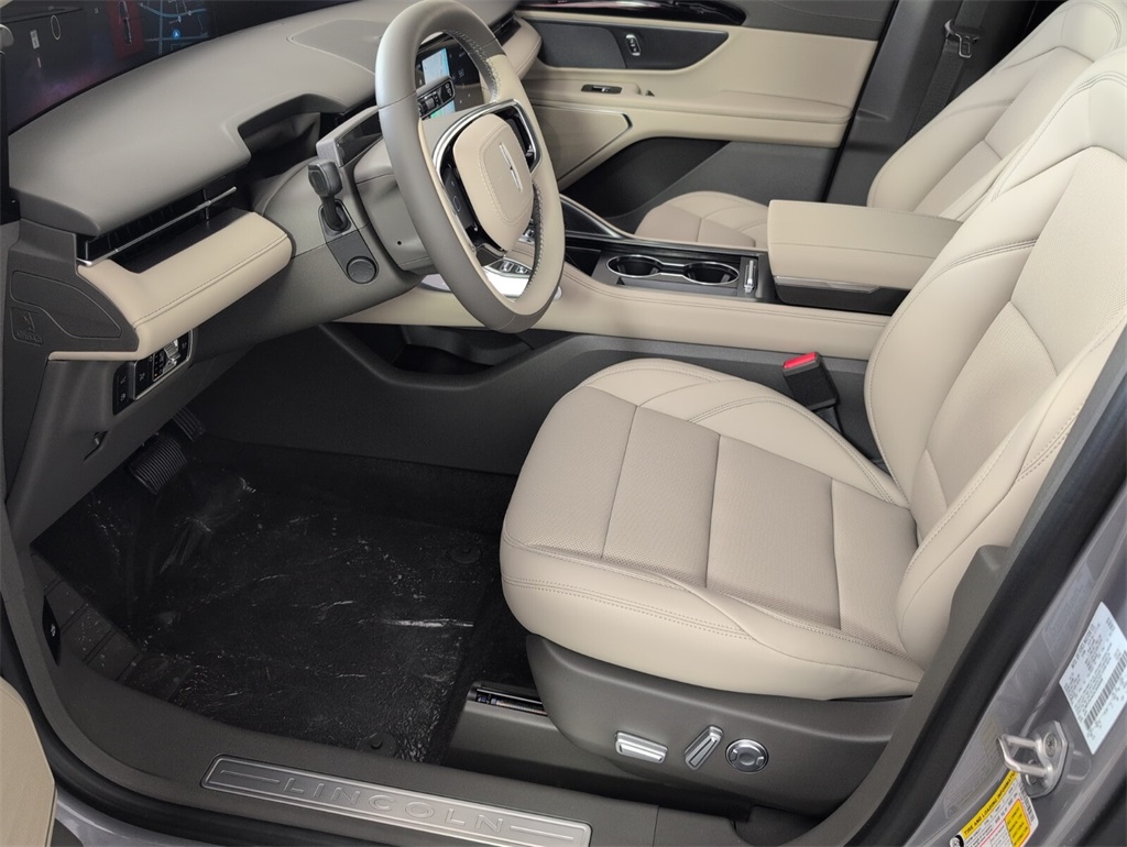 new 2025 Lincoln Nautilus car, priced at $56,914