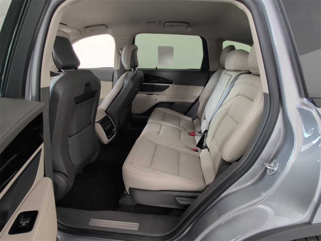 new 2025 Lincoln Nautilus car, priced at $56,914