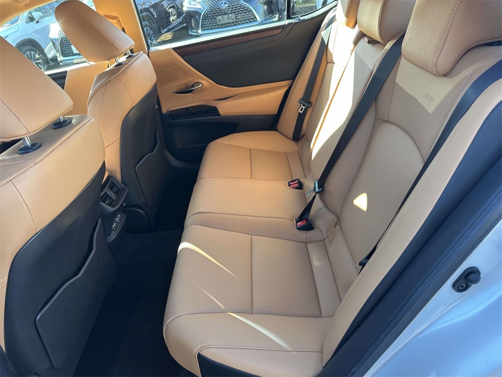 used 2025 Lexus ES car, priced at $45,995