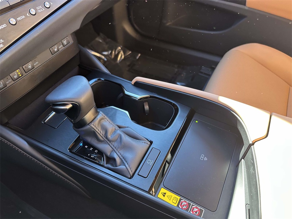 used 2025 Lexus ES car, priced at $45,995