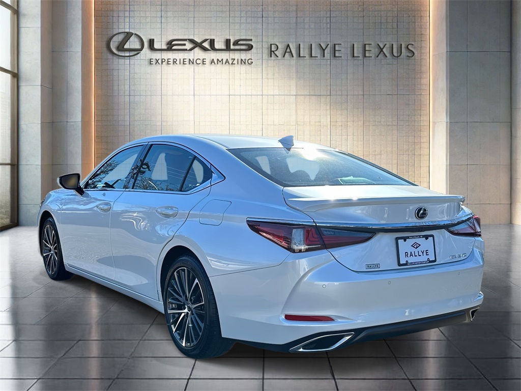 used 2025 Lexus ES car, priced at $45,995