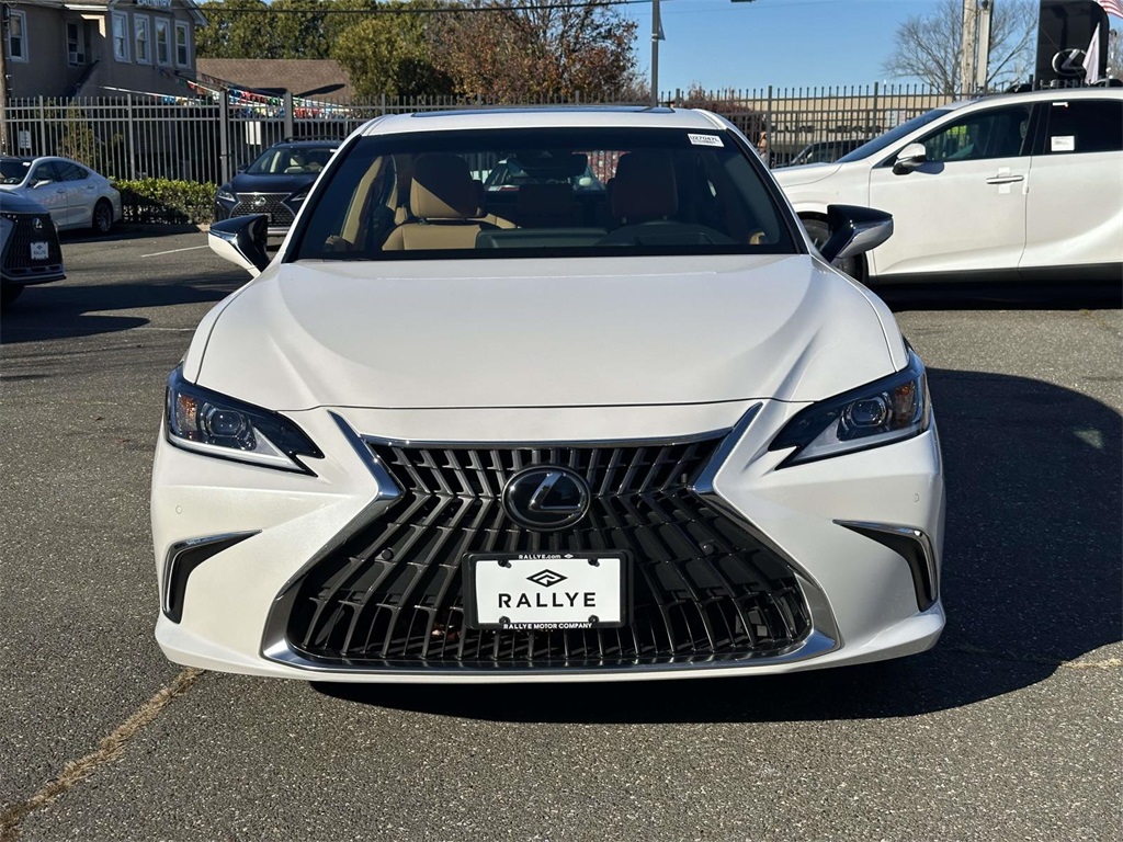 used 2025 Lexus ES car, priced at $45,995