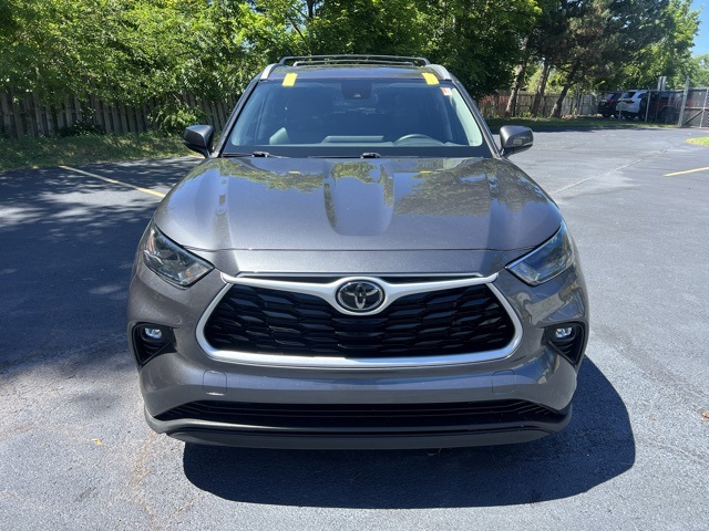 used 2023 Toyota Highlander car, priced at $38,000