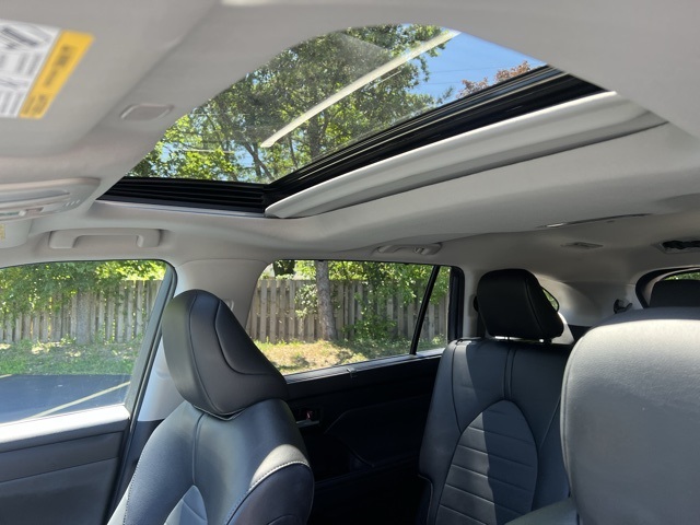 used 2023 Toyota Highlander car, priced at $38,000