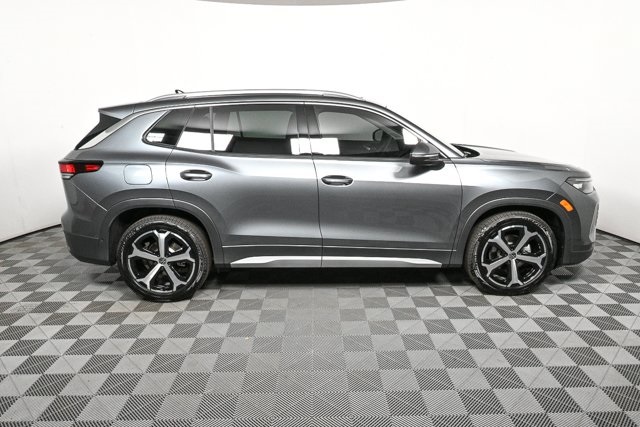 new 2026 Volkswagen Tiguan car, priced at $38,451