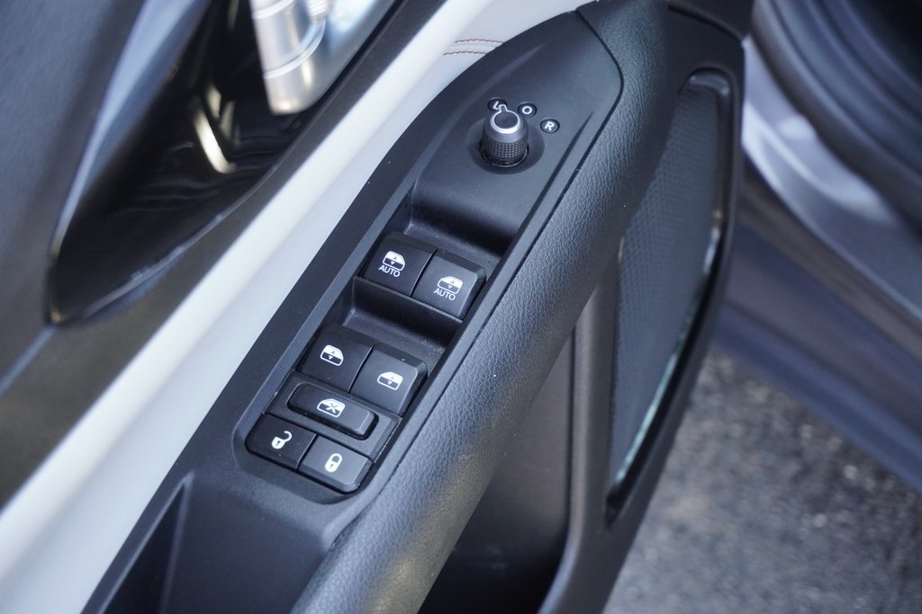 used 2023 Jeep Compass car, priced at $26,900