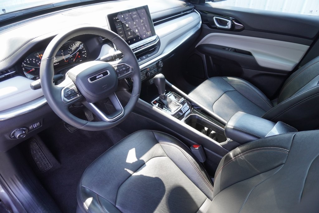 used 2023 Jeep Compass car, priced at $26,900
