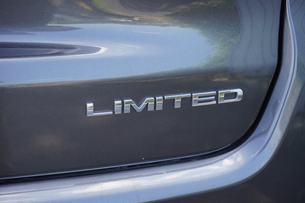 used 2023 Jeep Compass car, priced at $26,900