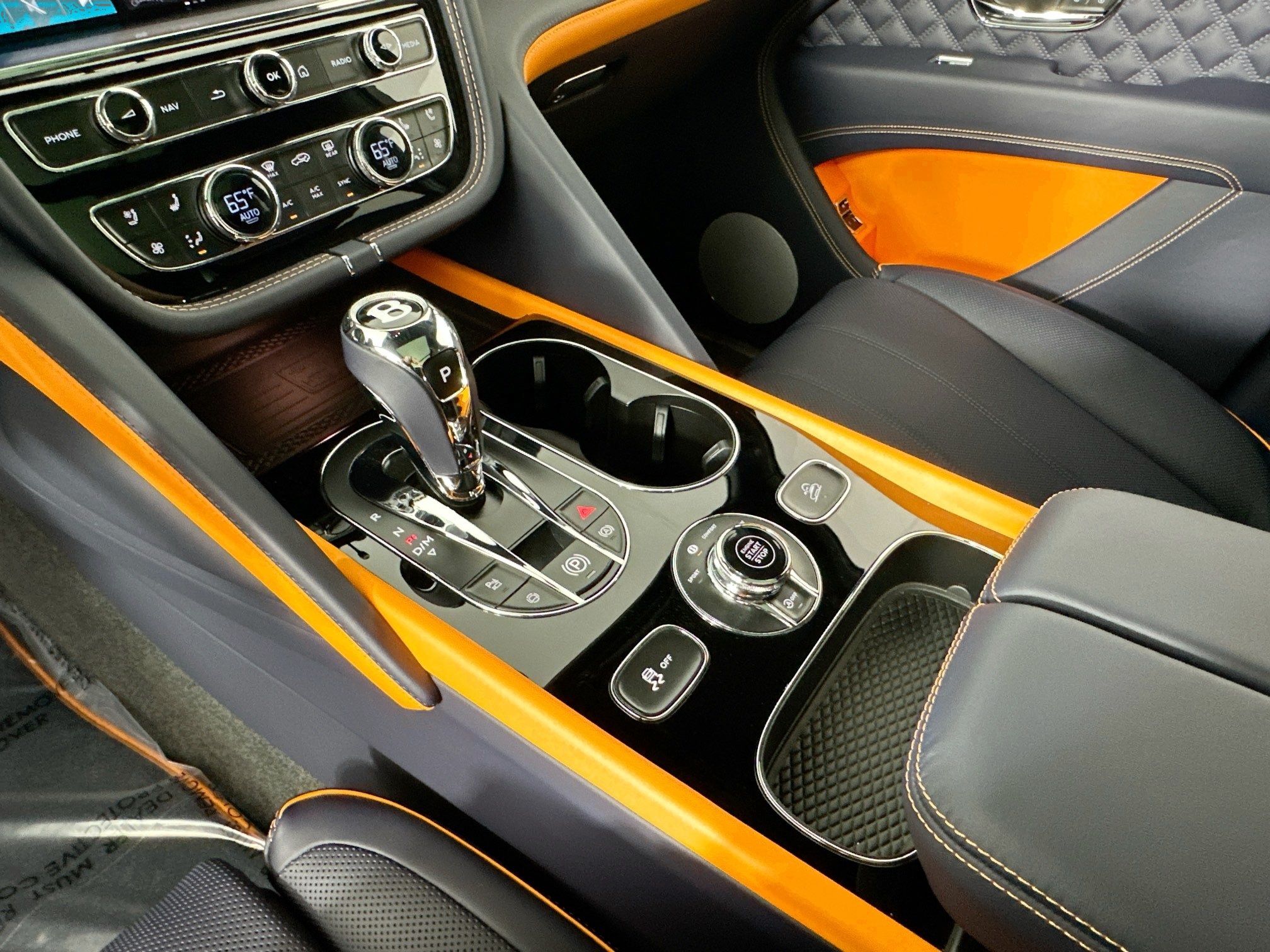 new 2025 Bentley Bentayga car