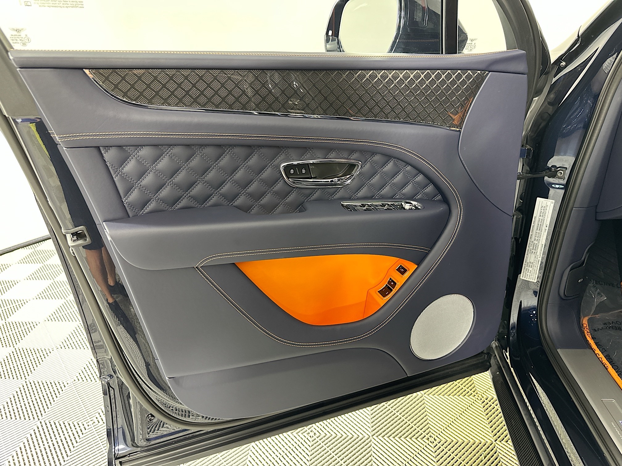 new 2025 Bentley Bentayga car