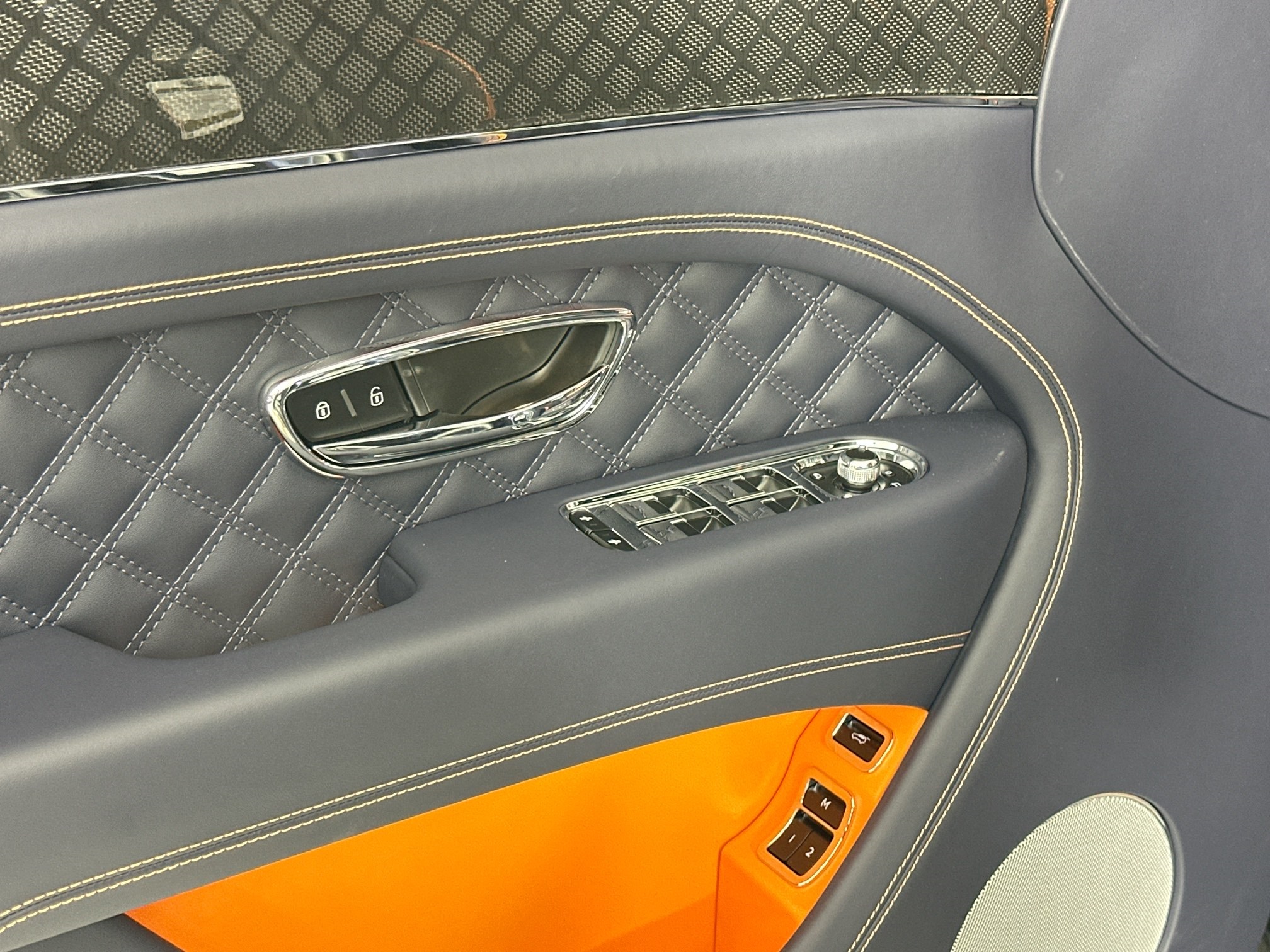 new 2025 Bentley Bentayga car