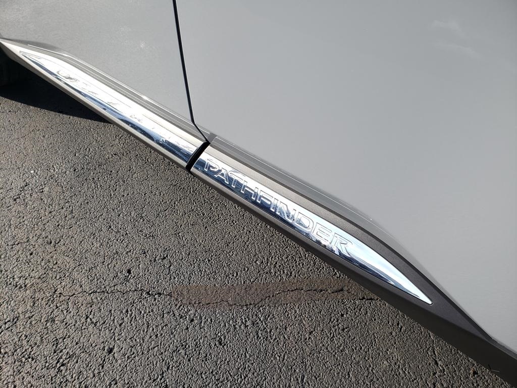 new 2025 Nissan Pathfinder car, priced at $46,618