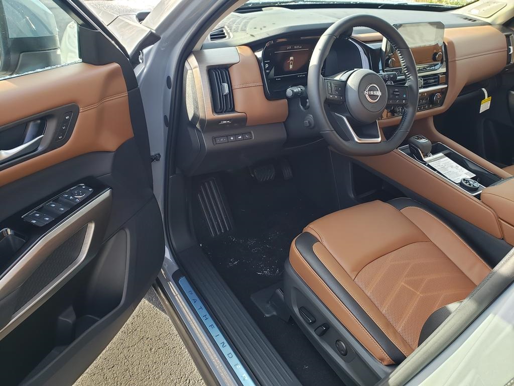 new 2025 Nissan Pathfinder car, priced at $46,618