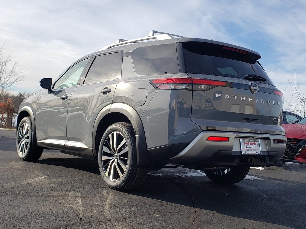 new 2025 Nissan Pathfinder car, priced at $46,618