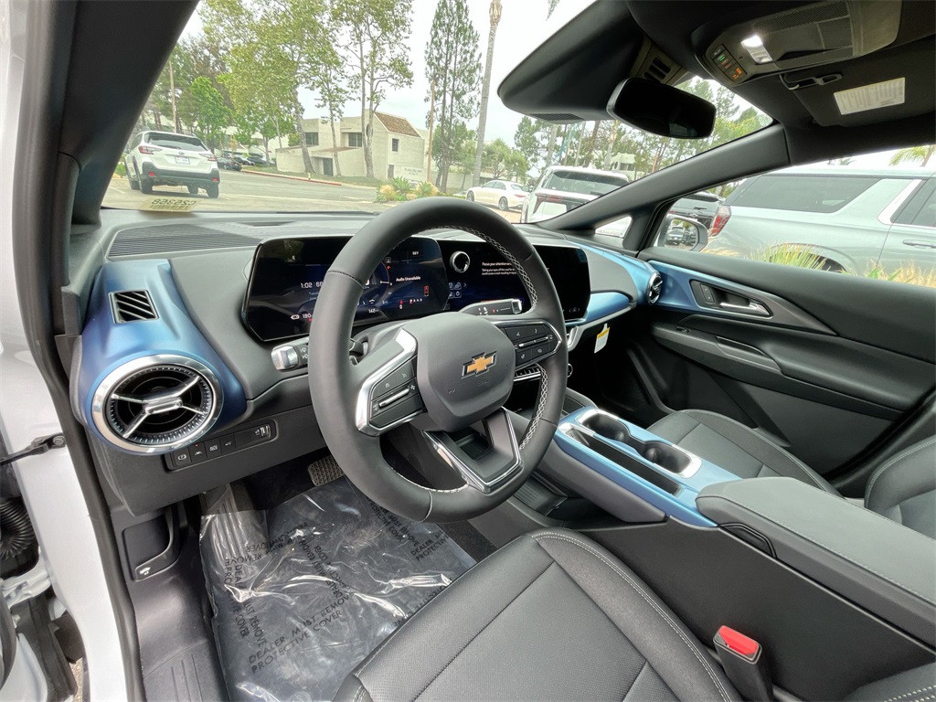 new 2025 Chevrolet Equinox EV car, priced at $40,103