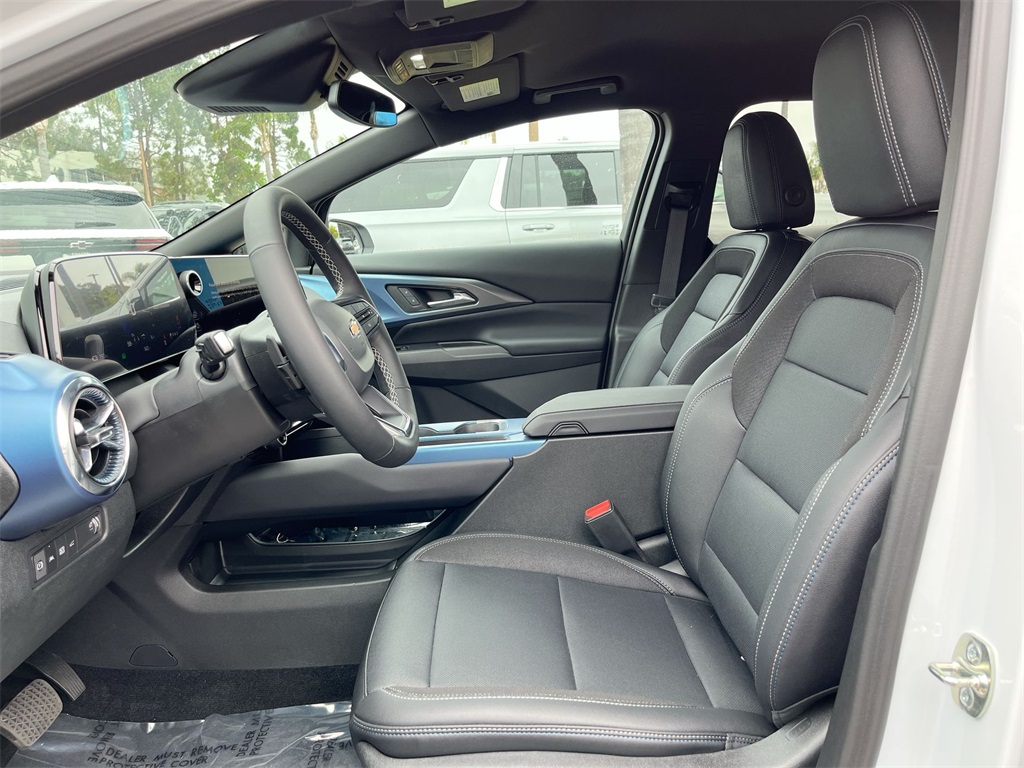 new 2025 Chevrolet Equinox EV car, priced at $40,103