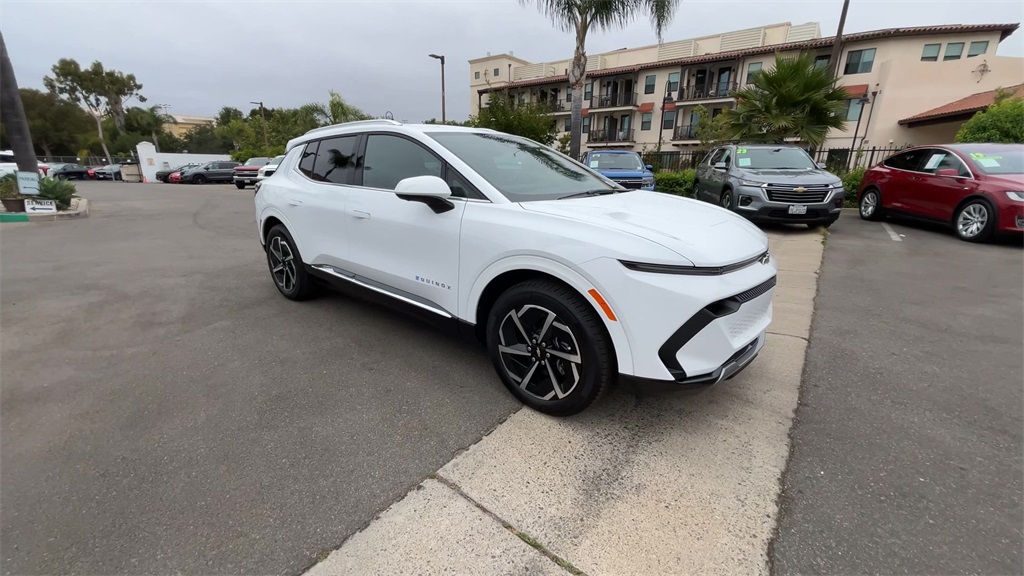 new 2025 Chevrolet Equinox EV car, priced at $40,103