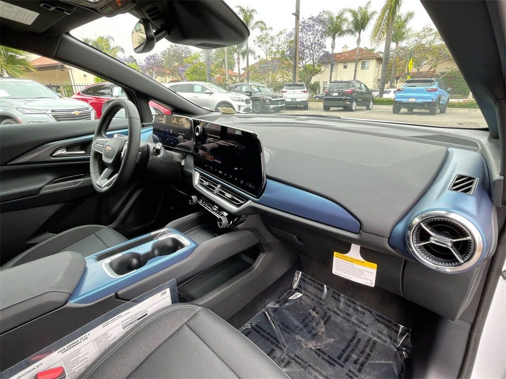 new 2025 Chevrolet Equinox EV car, priced at $40,103