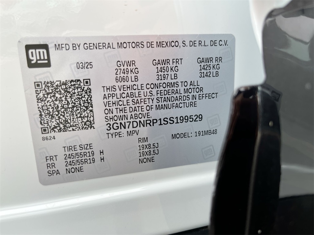 new 2025 Chevrolet Equinox EV car, priced at $40,103