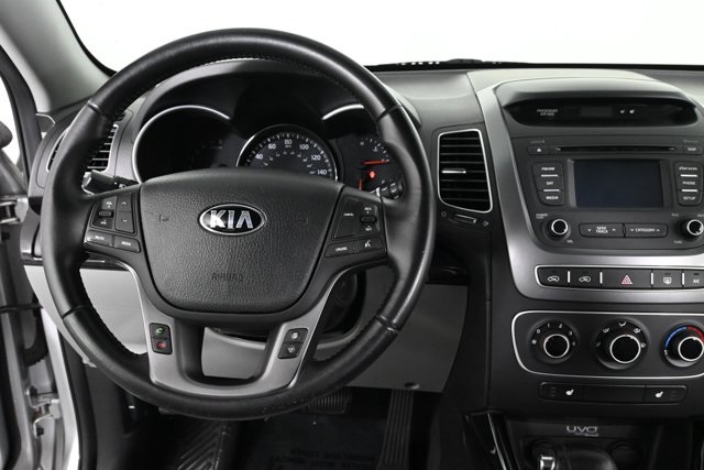 used 2015 Kia Sorento car, priced at $9,981