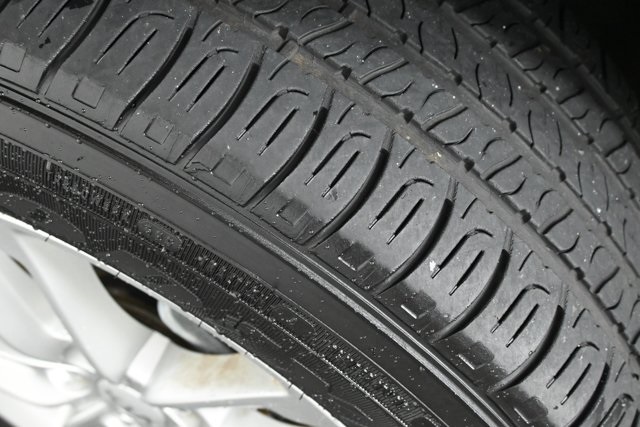 used 2015 Kia Sorento car, priced at $9,981