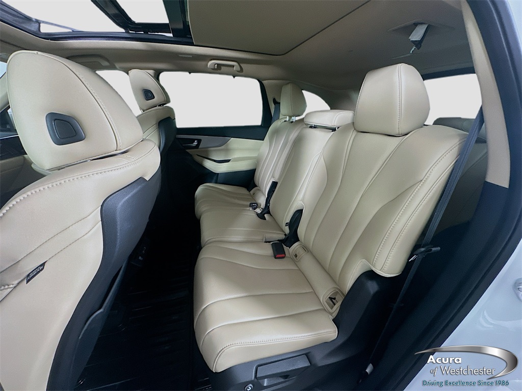 used 2022 Acura MDX car, priced at $38,999