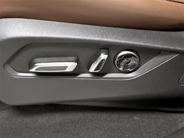 used 2023 Acura MDX car, priced at $43,770
