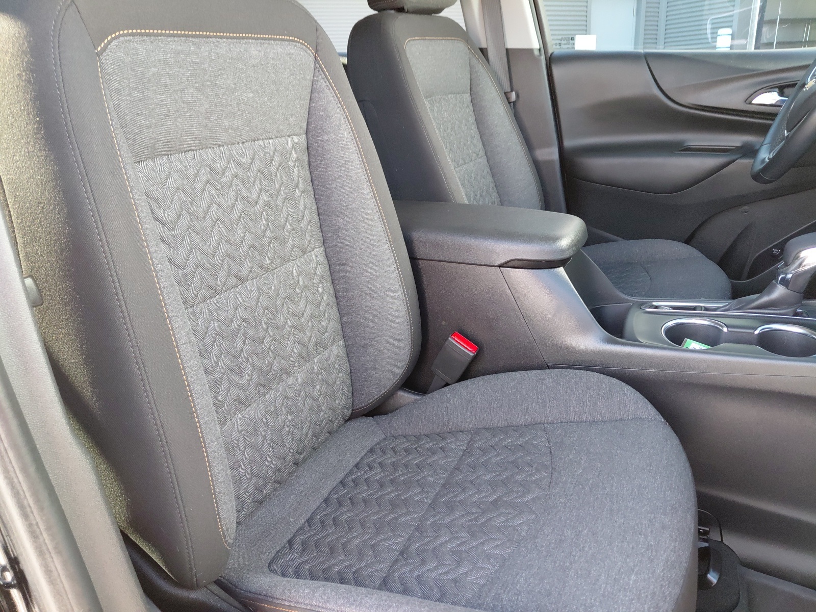 used 2023 Chevrolet Equinox car, priced at $20,700