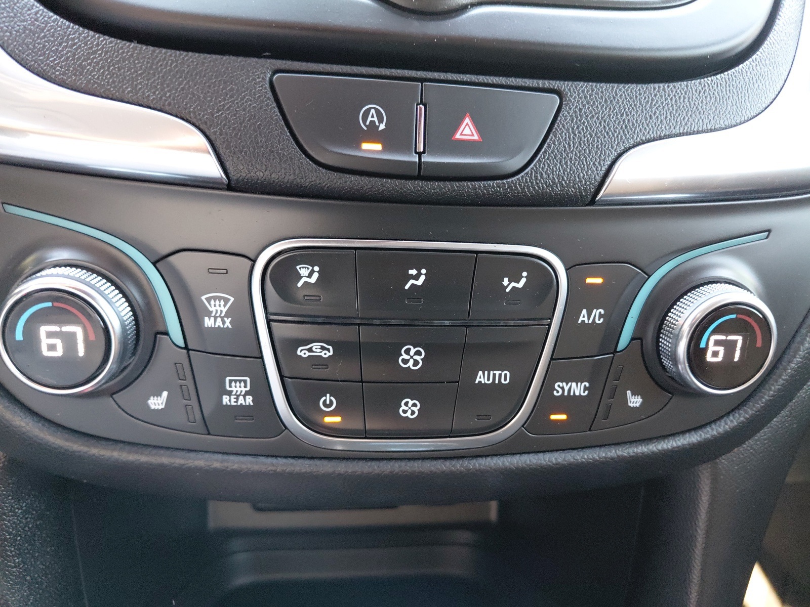 used 2023 Chevrolet Equinox car, priced at $20,700