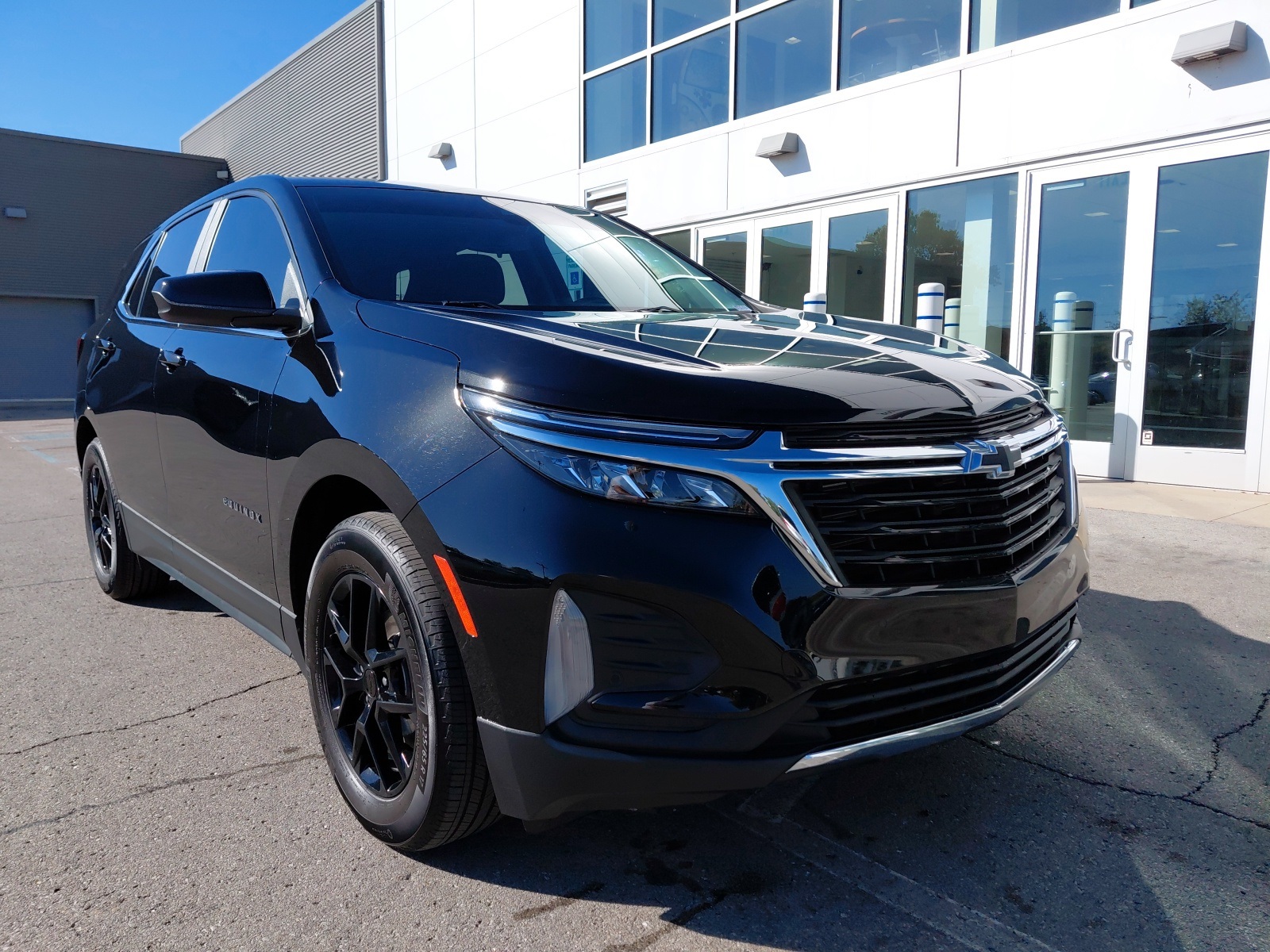 used 2023 Chevrolet Equinox car, priced at $20,700