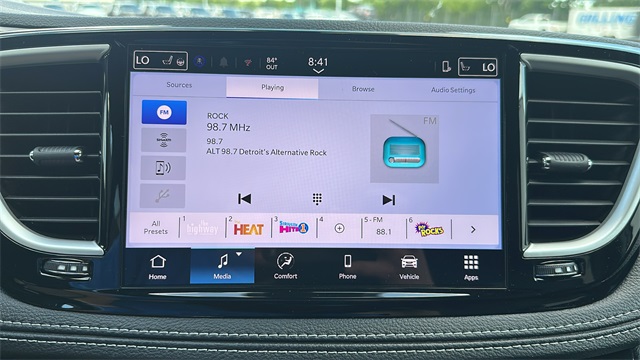 new 2025 Chrysler Pacifica car, priced at $43,581