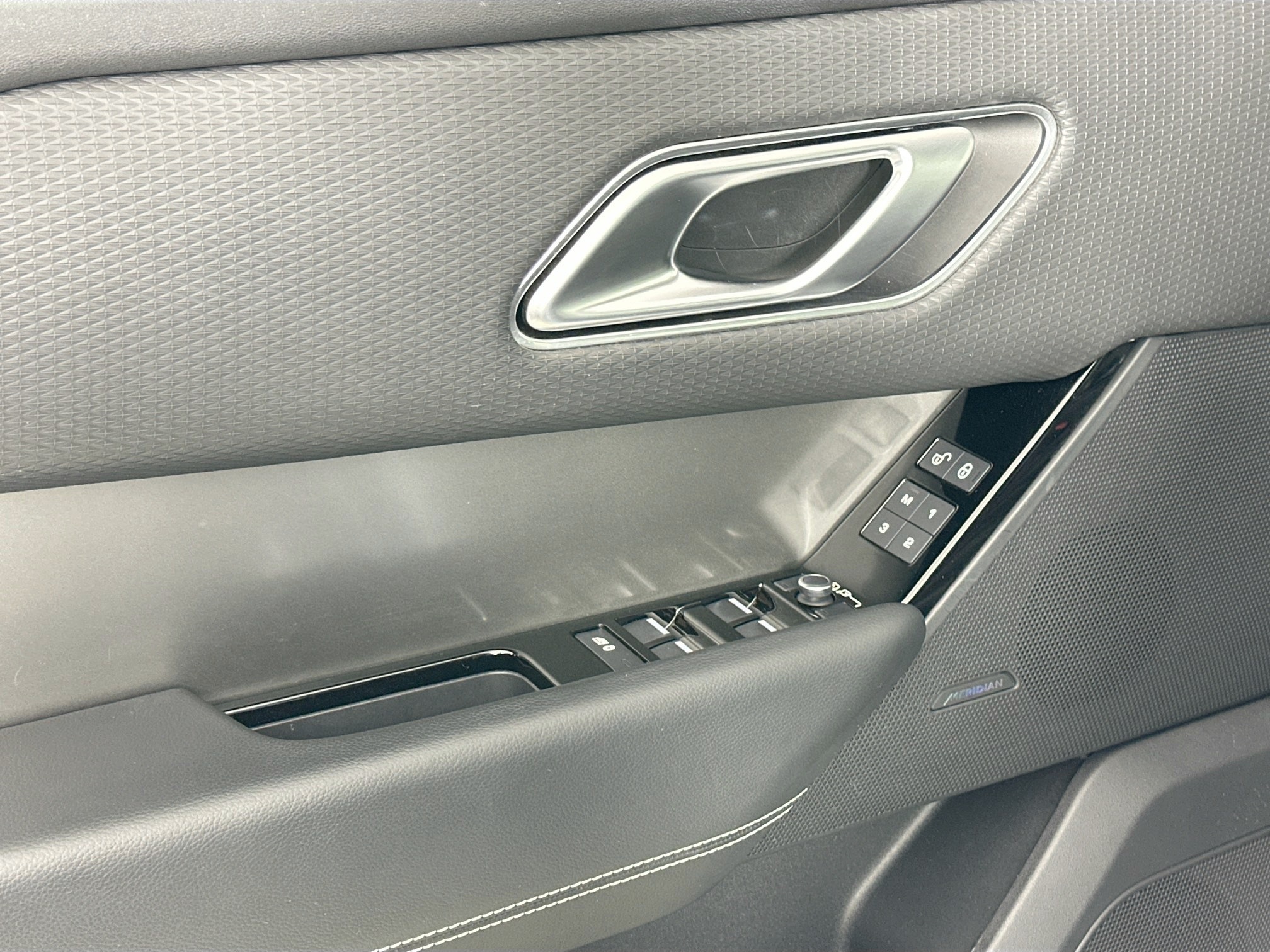 used 2020 Land Rover Range Rover Velar car, priced at $28,998