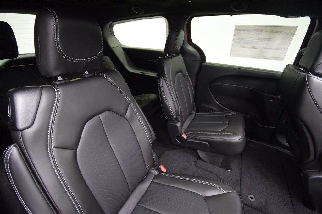new 2026 Chrysler Pacifica car, priced at $47,425