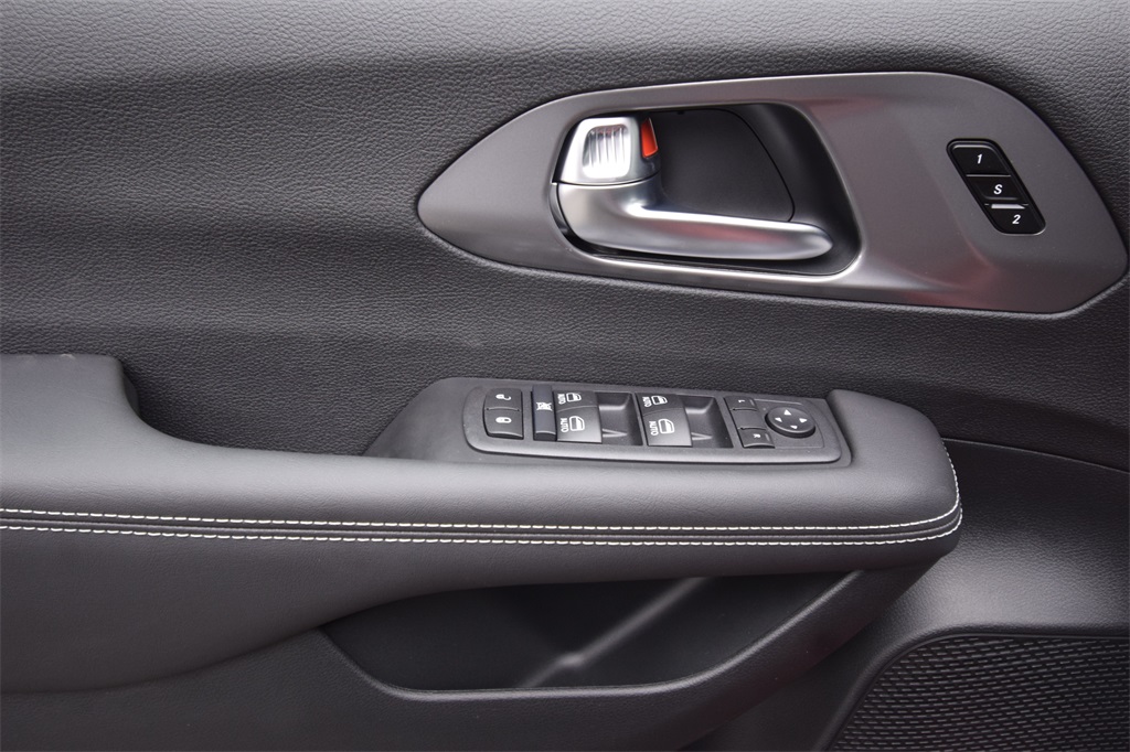 new 2026 Chrysler Pacifica car, priced at $47,425