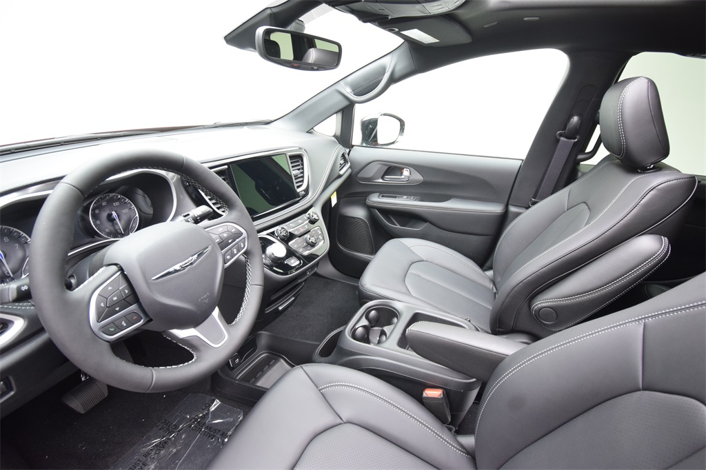 new 2026 Chrysler Pacifica car, priced at $47,425