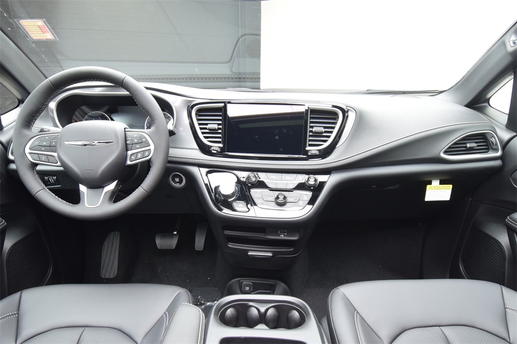 new 2026 Chrysler Pacifica car, priced at $47,425