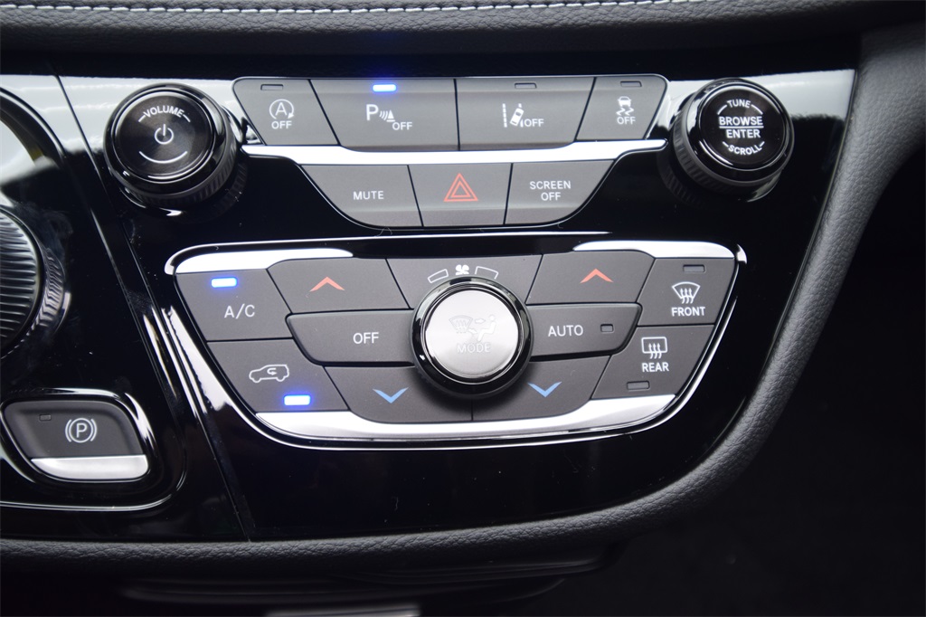 new 2026 Chrysler Pacifica car, priced at $47,425