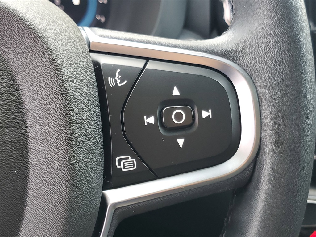 used 2025 Volvo XC60 car, priced at $36,995