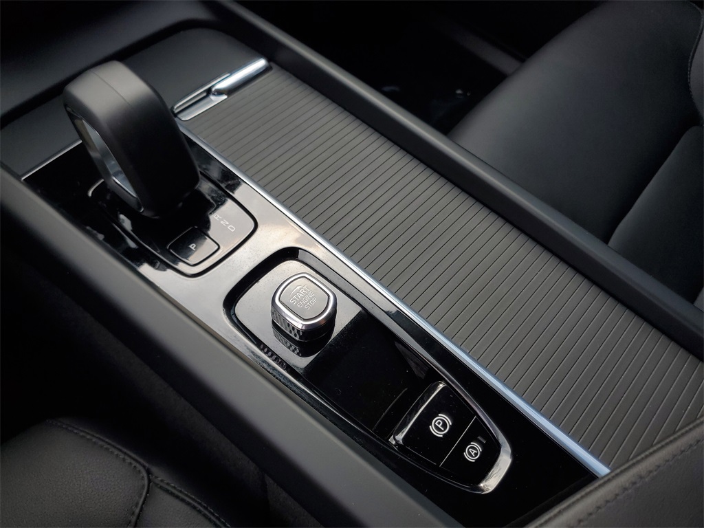 used 2025 Volvo XC60 car, priced at $36,995