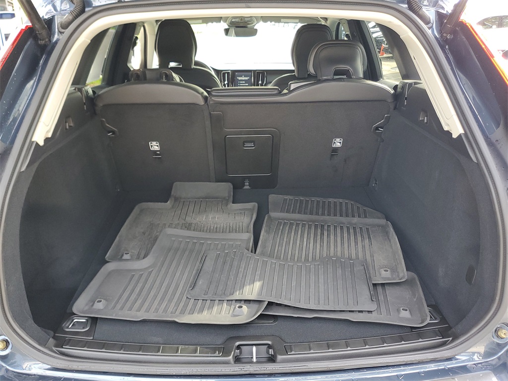 used 2025 Volvo XC60 car, priced at $36,995