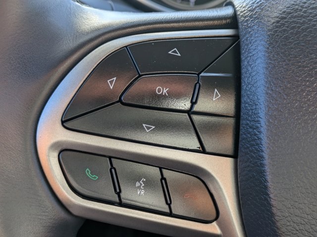 used 2019 Jeep Cherokee car, priced at $18,533