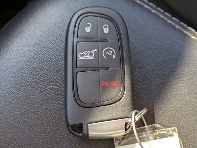 used 2019 Jeep Cherokee car, priced at $18,533